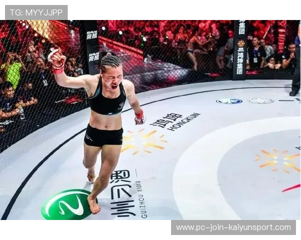 UFC中国新星遭遇职业首败：荣耀的背后藏着怎样的坚持与成长